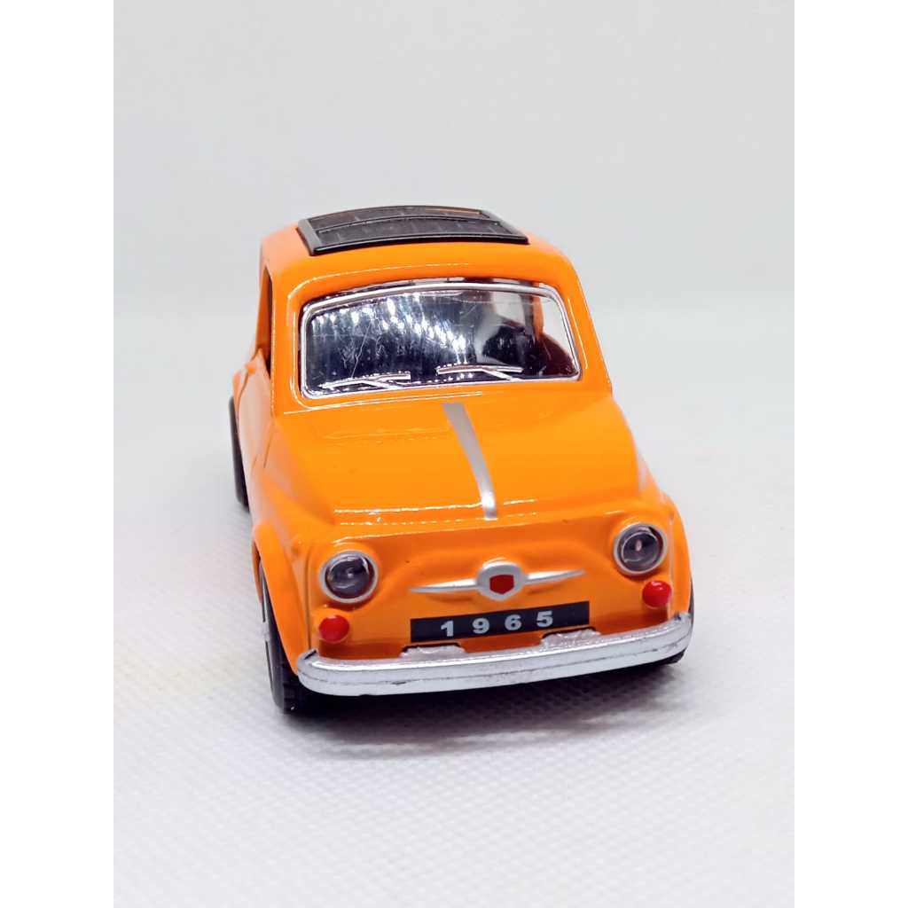 Miniatura Carrinho Metal Escala 1/36 Fiat 500 1965 Abre As Portas