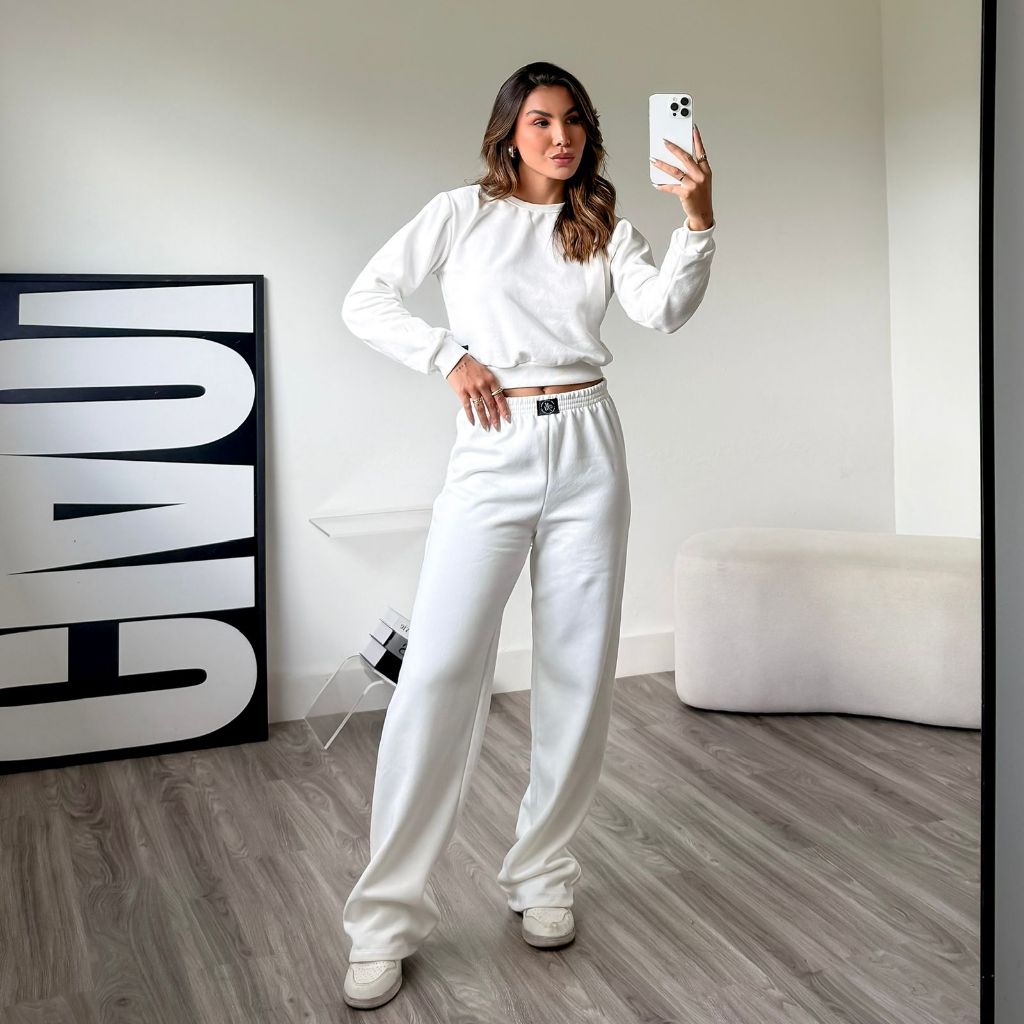 Conjunto Moletom Feminino Blusa manga longa Flanelado liso cropped+ calça  pantalona conjunto feminino de frio - Main Image