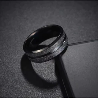 Anel Masculino Preto de Titânio de Alta Qualidade de Moda Jateado 8mm Anel de Dedo Enegrecido Tendência