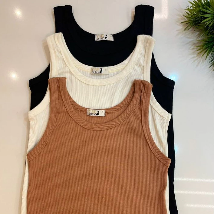 Kit 3 Regatas Femininas Blogueirinha Lisa Malha Algodão Ribana Cores Sortidas