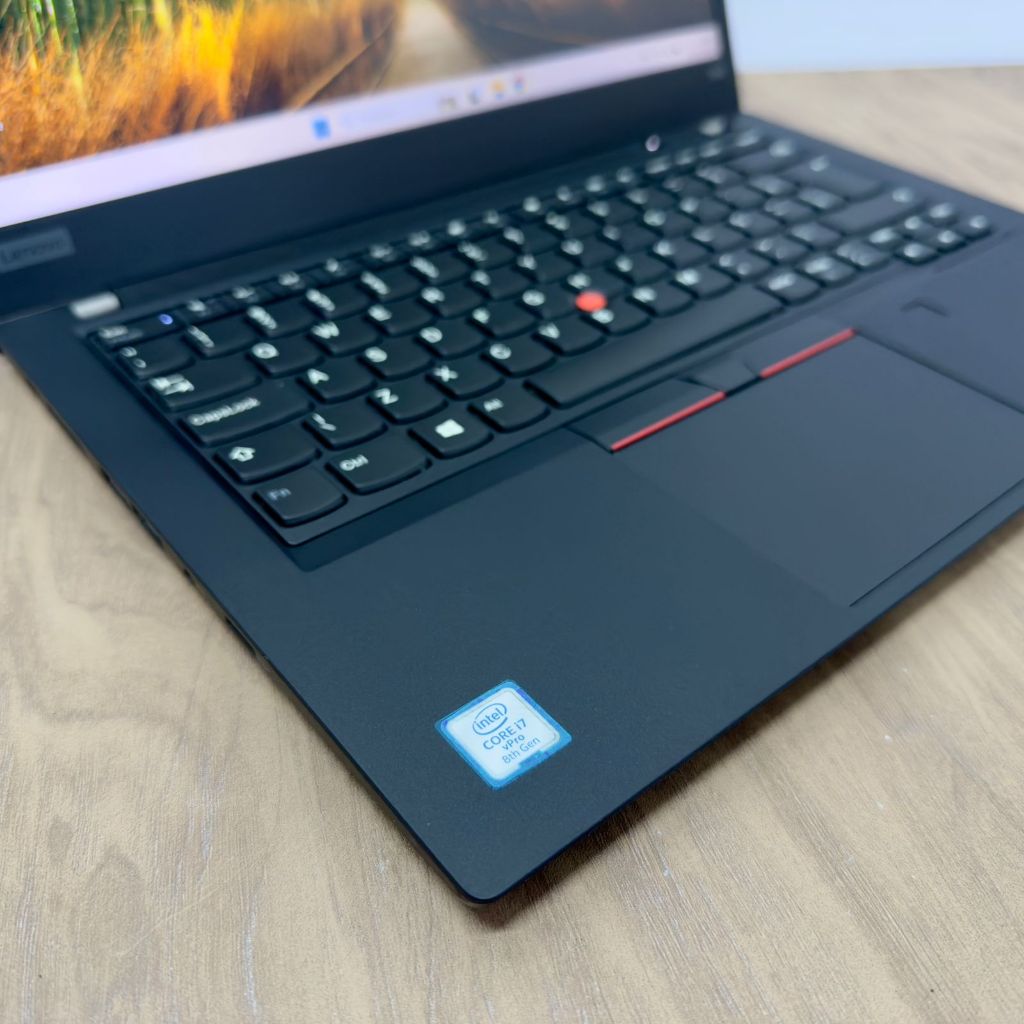 Notebook Lenovo ThinkPad Turbinado - Intel Core i7 8th /16gb ram