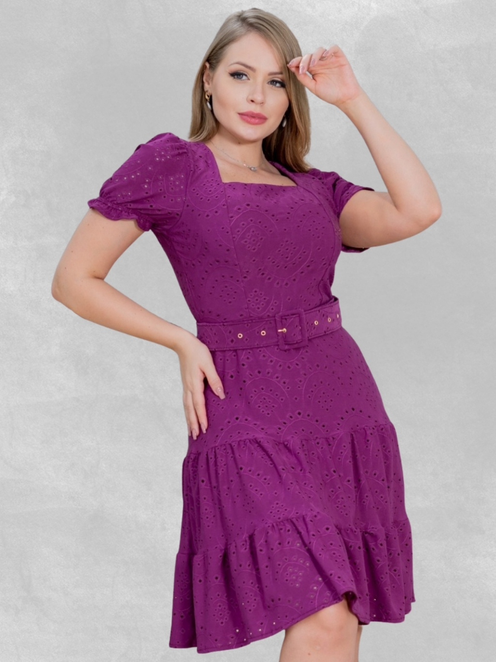 Vestido Feminino Midi Com Cinto e Manga Godê Social Detalhe
