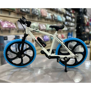 Bicicleta Miniatura Em Metal 1:10 Mountain Bike/MC-5589 em Oferta na Shopee