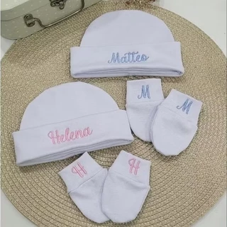 Kit Touca RN bordado Nome do bebê e Par de Luvas bordadas iniciais em Malha de algodão macio Kit Touca RN bordado Nome do bebê e Par de Luvas bordadas iniciais em Malha de algodão macio