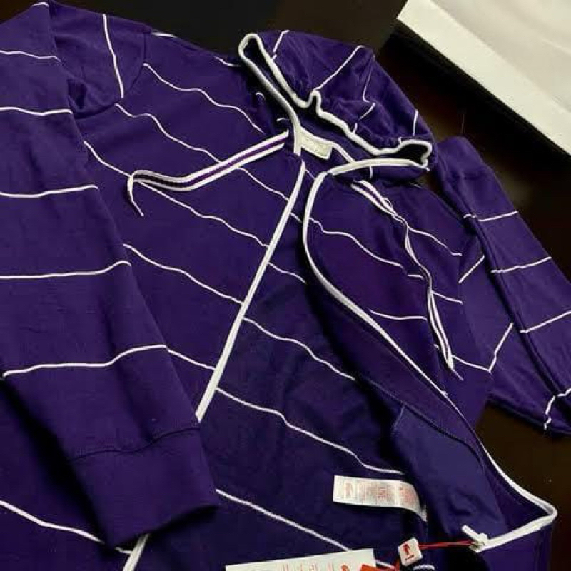 Combo Blusa Big Roxo + Relógio Digital | Shopee Brasil