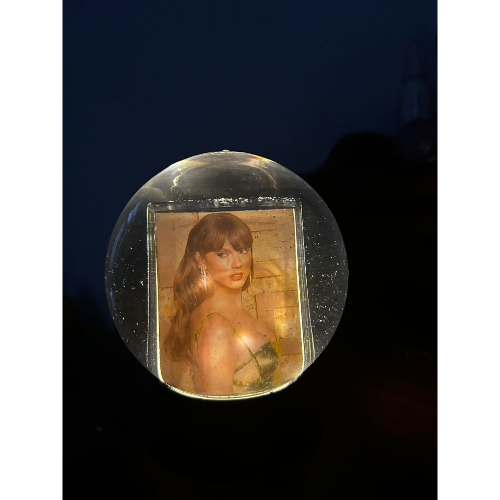 GLOBO DE NEVE PERSONALIZADO TAYLOR SWIFT MERCH PRESENTE FANBASE