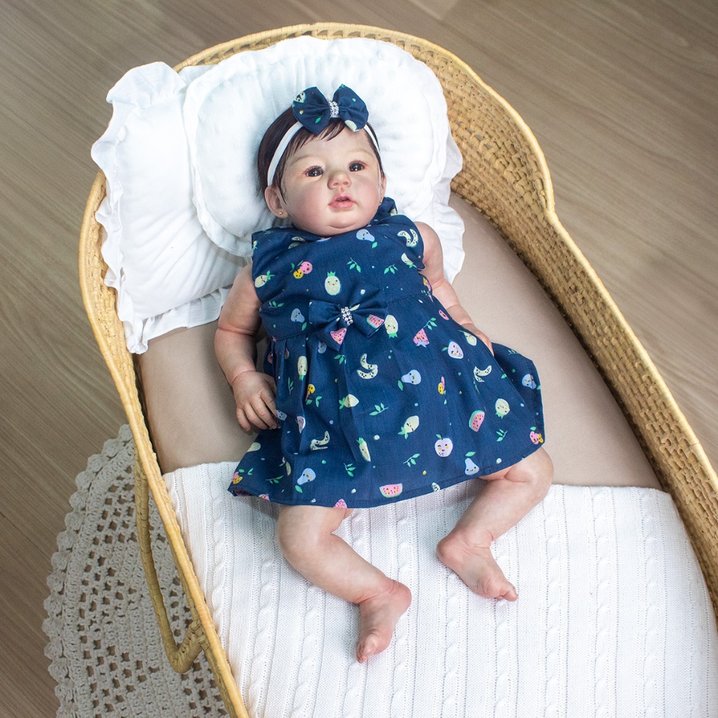 Boneca Bebê Reborn Silicone e Pano Menina Olhos Azuis pode dar Banho TINNYYOU
