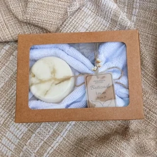 6 unid Lembrancinha batizado Sabonete artesanal marmorizado dourado + toalha kit presente