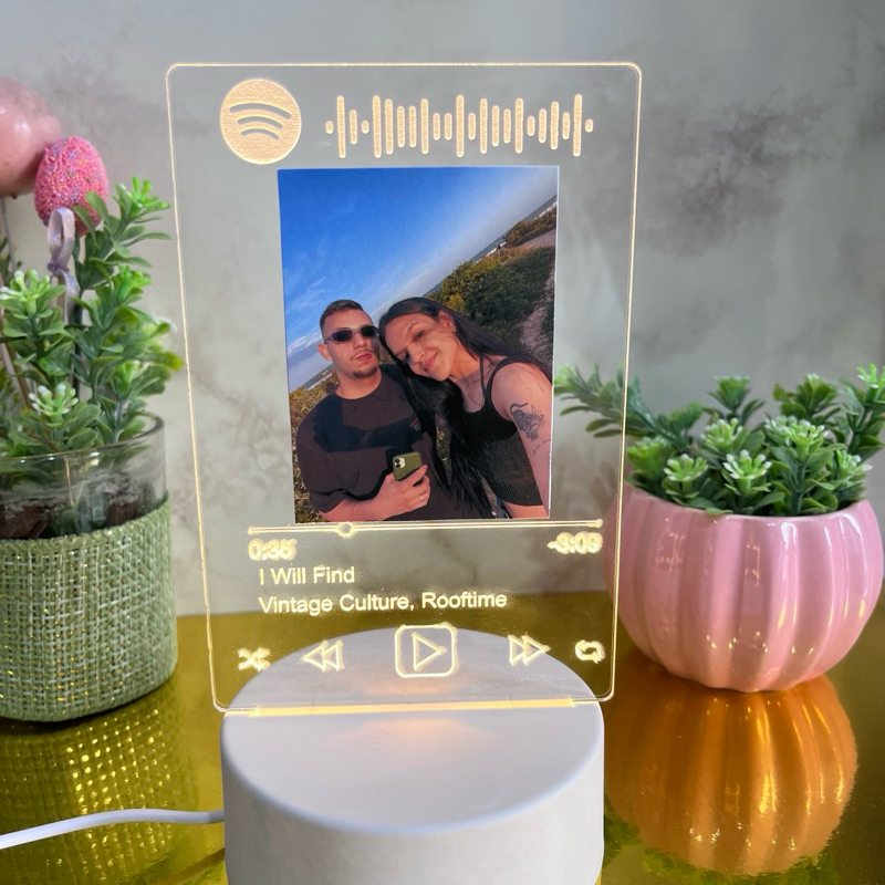 Luminária Personalizada com Foto e Música – Estilo Spotify com Gravação a Laser