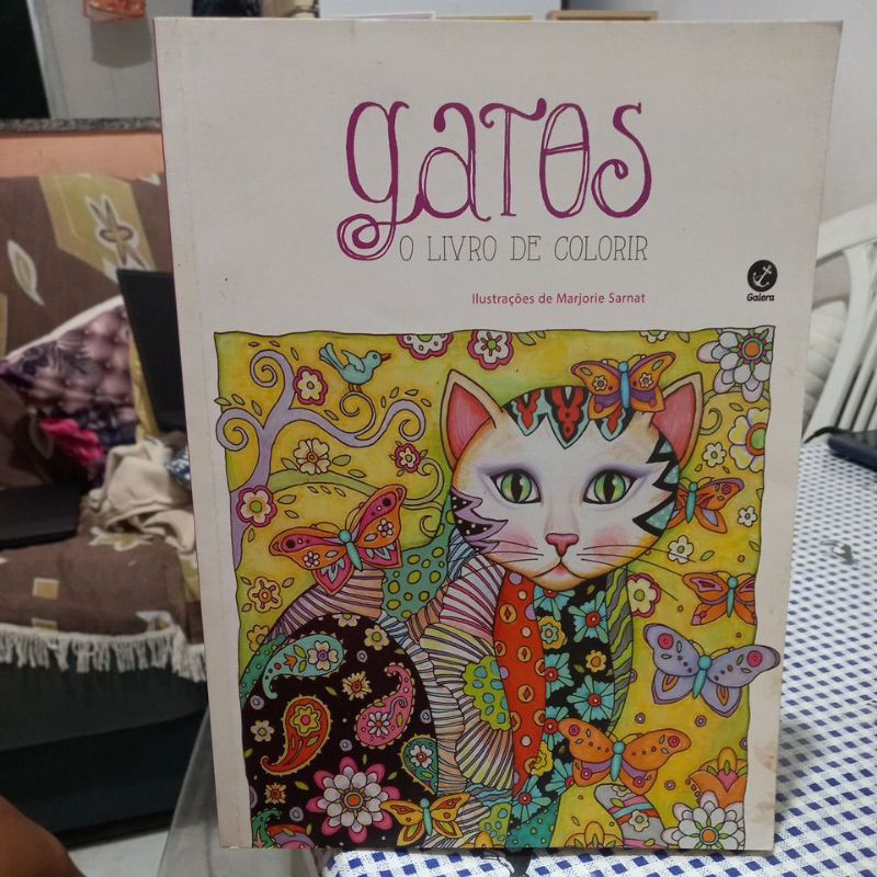 Gatos- o livro de colorir/ Marjorie Sarnat | Shopee Brasil
