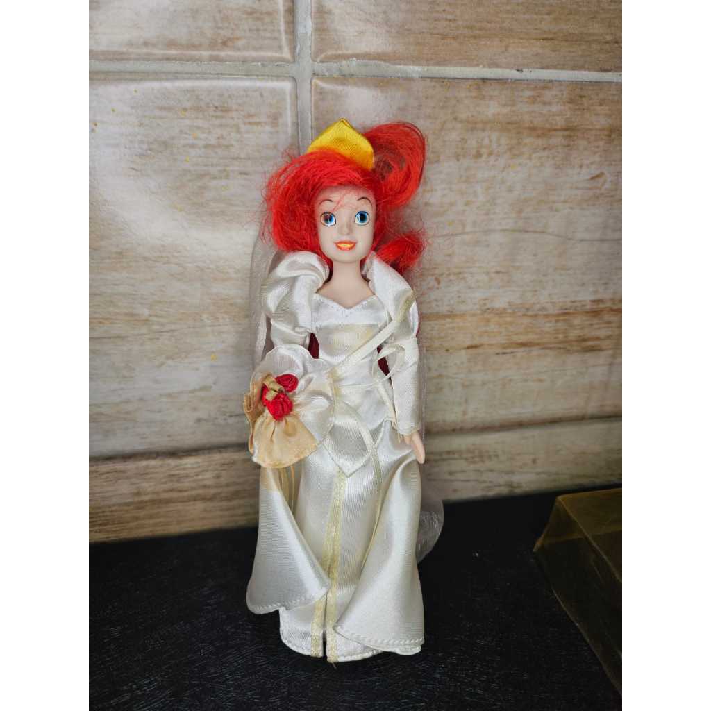 Boneca Porcelana Ariel Pequena Sereia Noiva Original Disney | Shopee Brasil