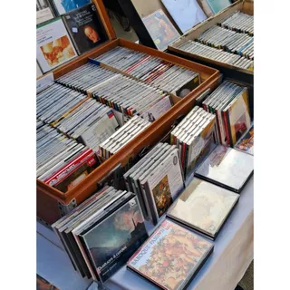 Coleção de CDs Originais Internacionais Diversos Artistas e Bandas - PREÇO ÚNICO