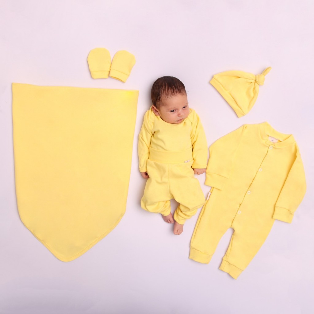 Saída Maternidade para Bebê Amarelo Básico Kit Maternidade RN | Shopee ...