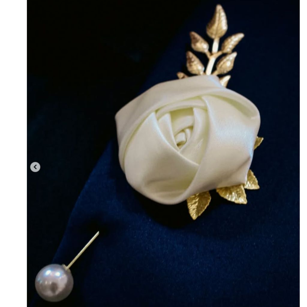 Lapela Broche Tecido Flor Casamento Noivo Padrinho Flor La1