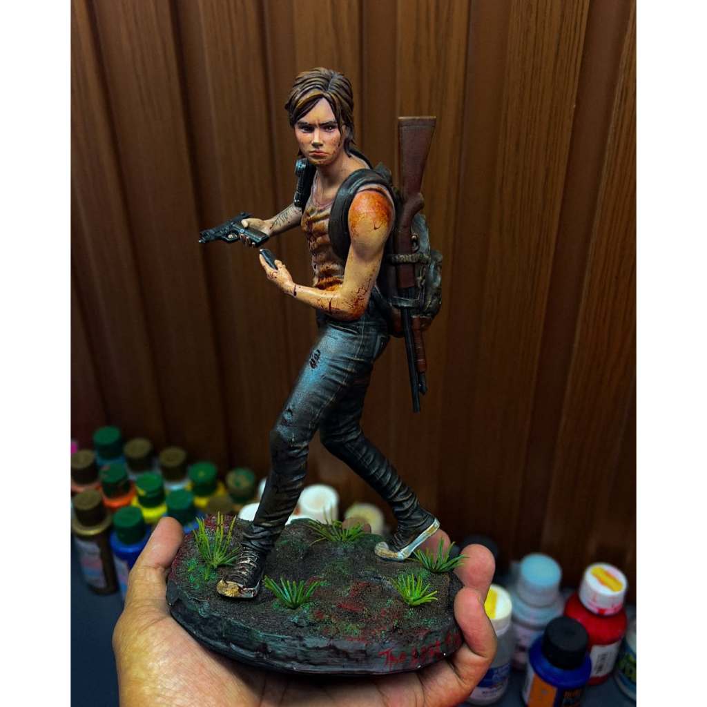 Ellie Action Figure 27cm The Last Of Us