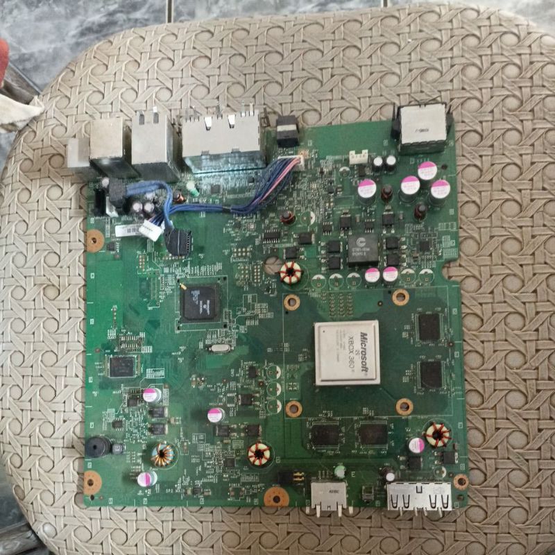 Placa Xbox 360 slim defeito