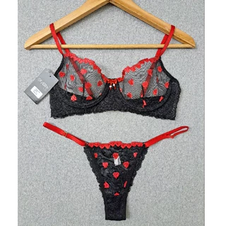 Conjunto Lingerie LOVE sem Bojo e Tanga Fio Renda.