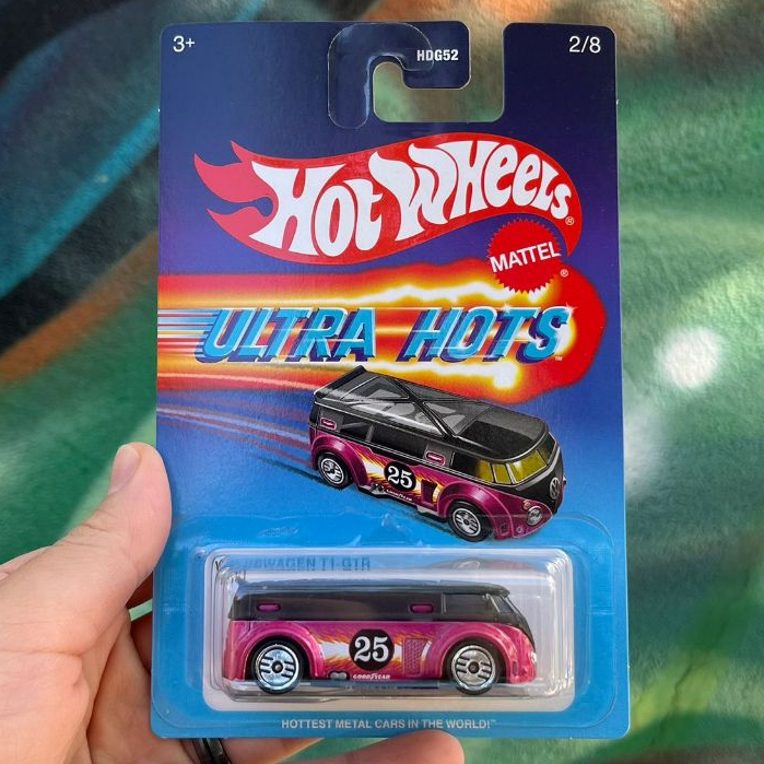 Hot Wheels ULTRA HOTS Volkswagen T1-GTR /89 Mazda Savanna RX 7/85