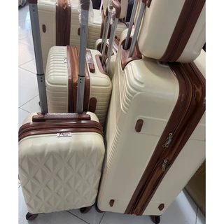 Mala de viagem bordo em promoção Mala de Viagem Feliz  MALA  POLIPROPILENO MELHOR MATERIAL NAS MALAS em Oferta na Shopee