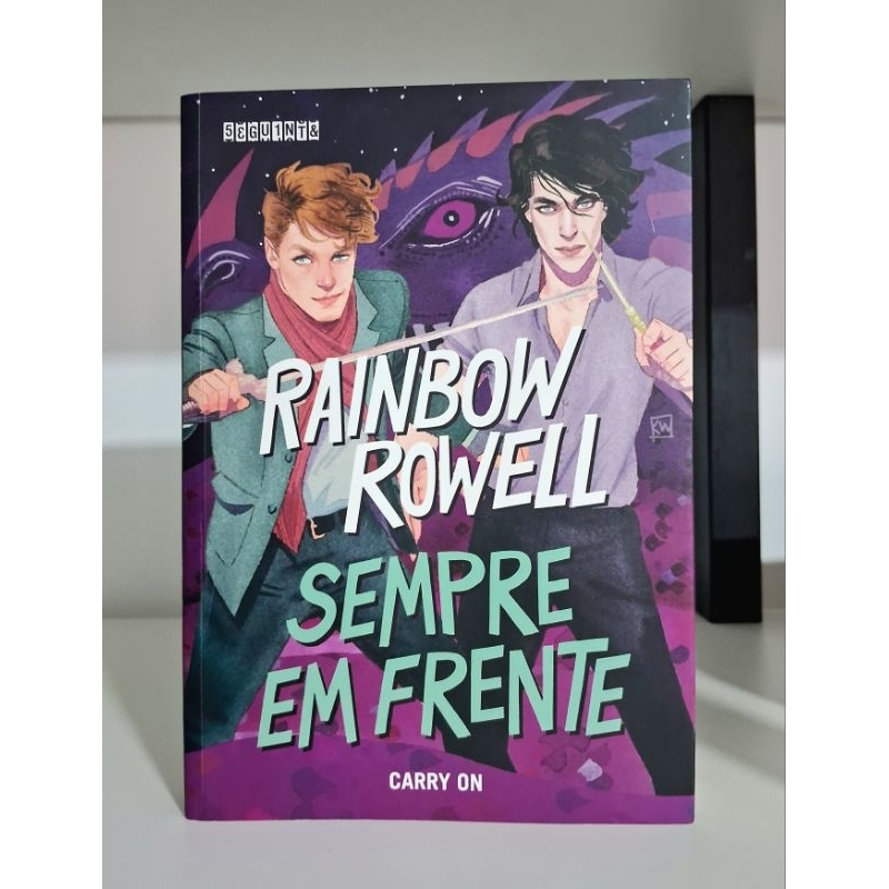 Livro Sempre em frente: Carry on Vol 1 - Rainbow Rowell | Shopee Brasil