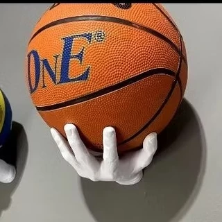 Suporte para Bola de Basquete em Formato de Mão - Expositor de Parede para Decoração Esportiva em Quarto e Escritório