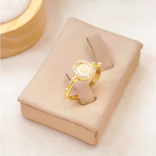 Anel Nossa Senhora das Graças com Zircônia Folheado a Ouro 18K - Hipoalergênico