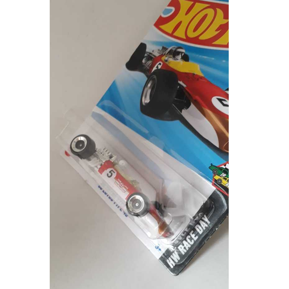 68 Lotus Type 49 - Número 5 - 2025 -Vermelho - 1/64 - Hot Wheels