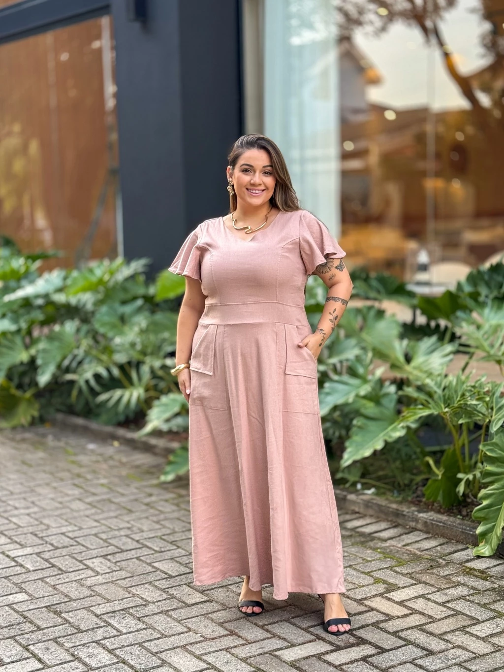 Vestido Plus Size Casual Longo com Bolsos