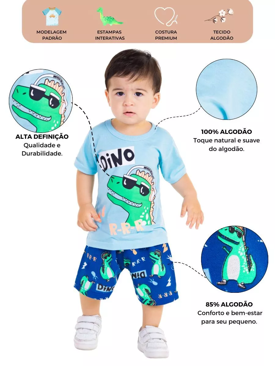 Menino vestindo conjunto azul-claro com estampa de dinossauro de óculos escuros e bermuda azul estampada, cercado por detalhes destacando o tecido 100% algodão, estampas interativas e costura premium.