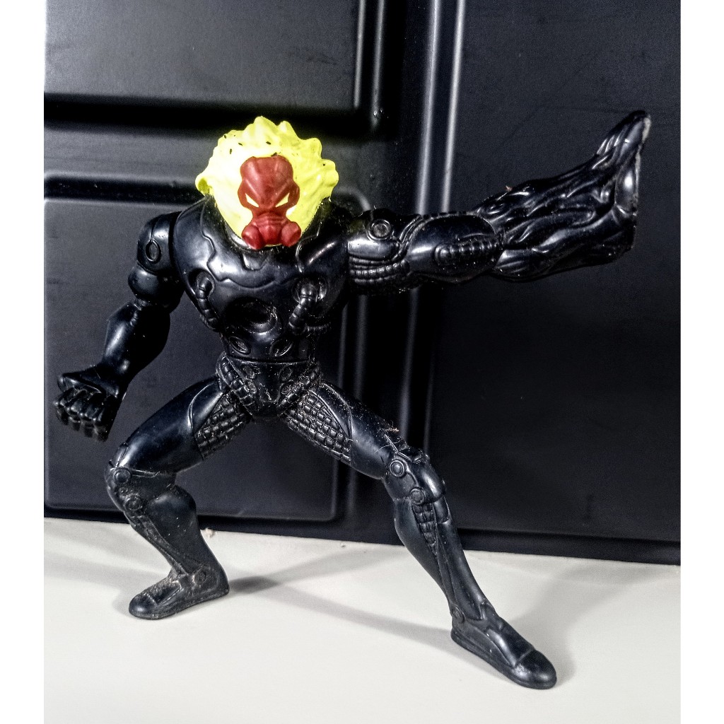 Boneco Max steel Toxzon 2011