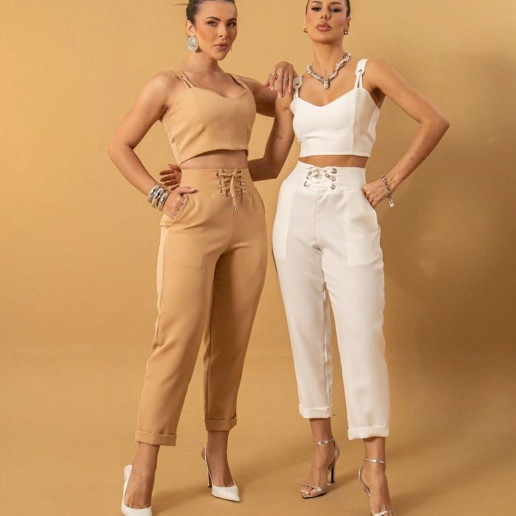 Conjunto Alfaiataria Feminino Luxo Cropped + Calça Capri Moda Casual Social  Elegante