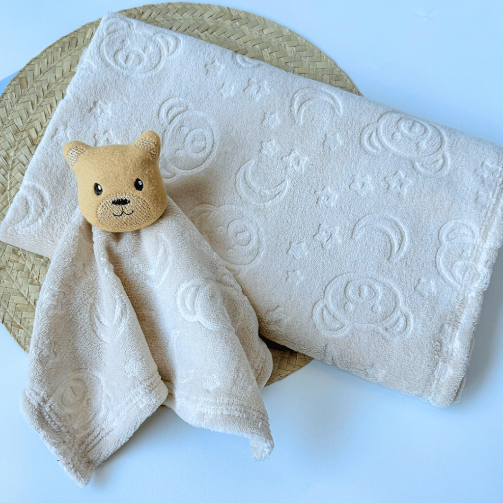 Kit 2 Peças Naninha + Manta Outono Inverno Menina Menino Alto Relevo Toque Macio