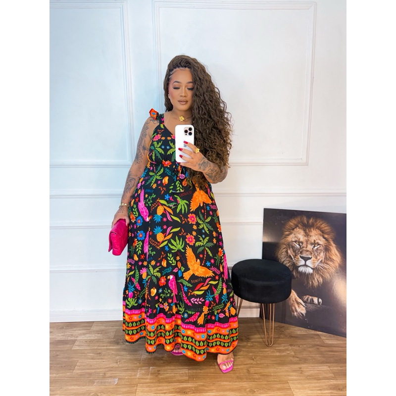 Vestido Longo inspiração em estampas tropicais ,plus size