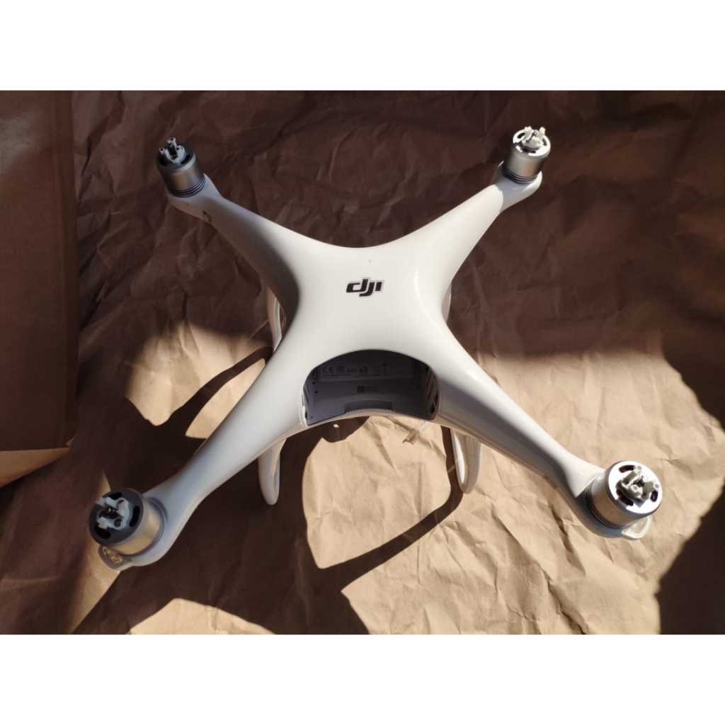 【苫小牧バナナ】DJI クワッドコプター ドローン PHANTOM3 STANDARD 中古 動作確認済み バッテリー2個付き♪ Drone Phantom 3 Standard Usado em Promoção na Shopee Brasil 2026
