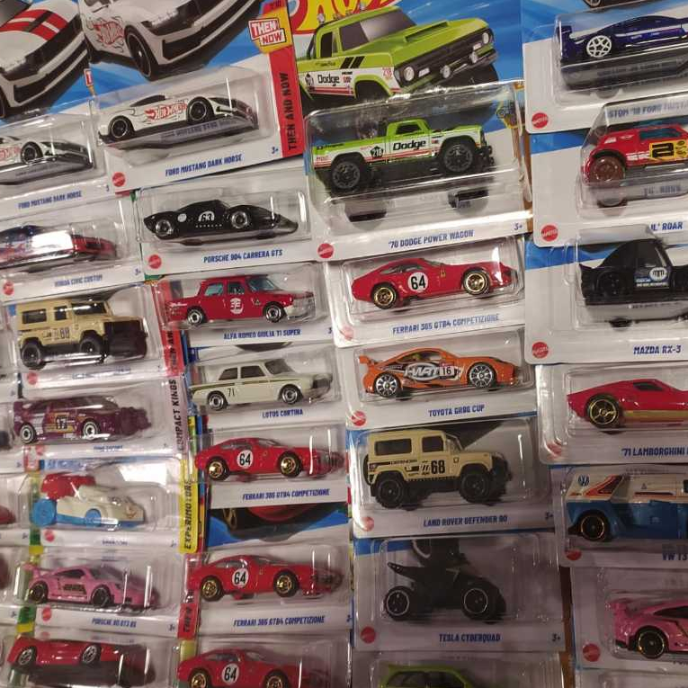 HOT WHEELS VARIADOS LOTES 2025 *** DESCONTO NA DESCRIÇÃO