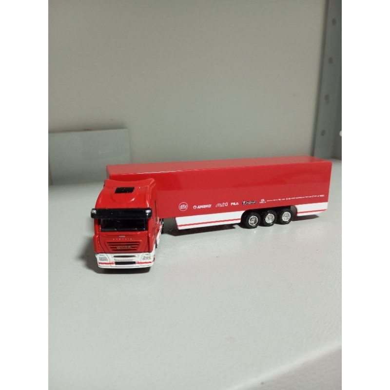 Miniatura caminhão Iveco stralis 1:87