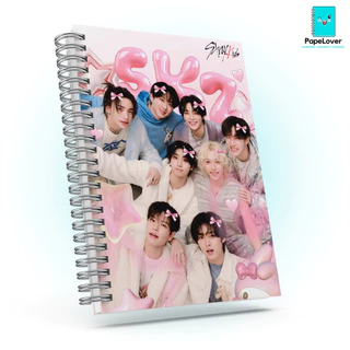 Caderno Stray Kids com brinde especial - Capa dura, impressão HD.
