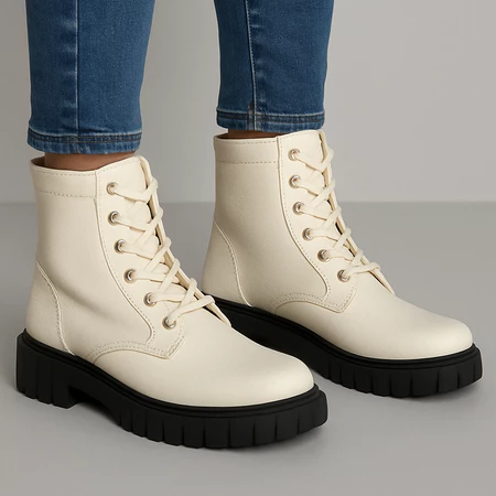 Bota Coturno Cano Curto Tratorado Infantil Off White Sola Preta Kidstep — foto 2 de 5
