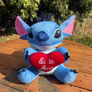 Boneco De Pelúcia Bicho Stitch 25cm Com Coração Eu Te Amo - Presente dia dos Namorados