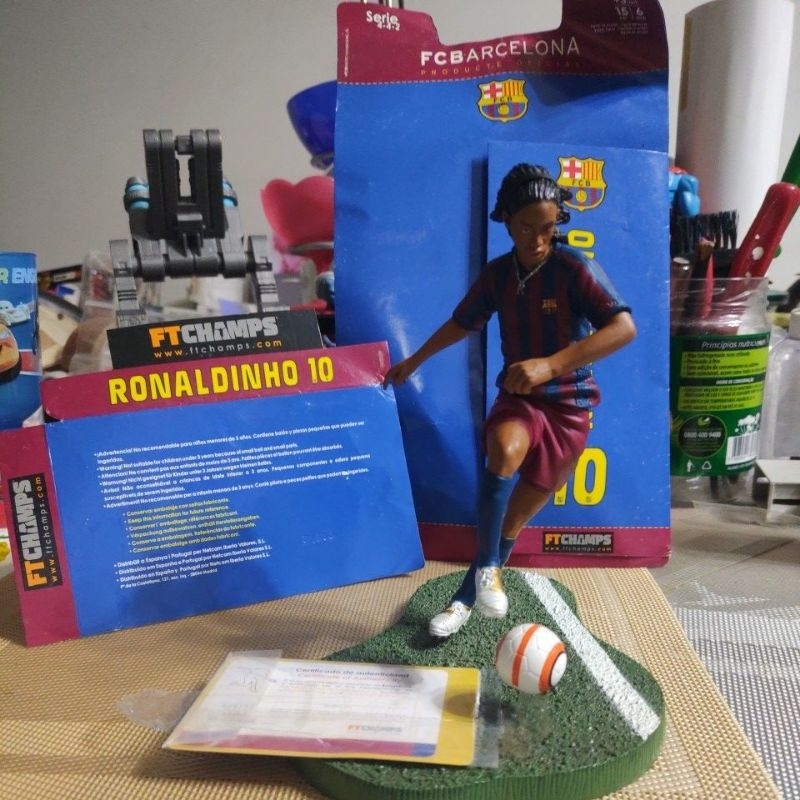 Boneco Ronaldinho Barcelona em Promoção na Shopee Brasil 2026