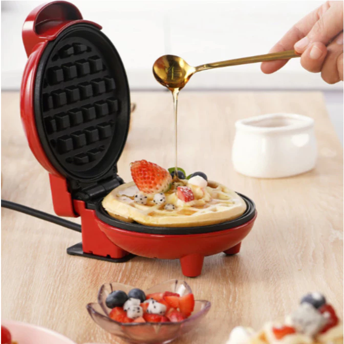 Mini Máquina de Waffles Elétrica Portátil Casa Cozinha Fazer Waffle Panquecas Automático 220V — foto 2 de 3