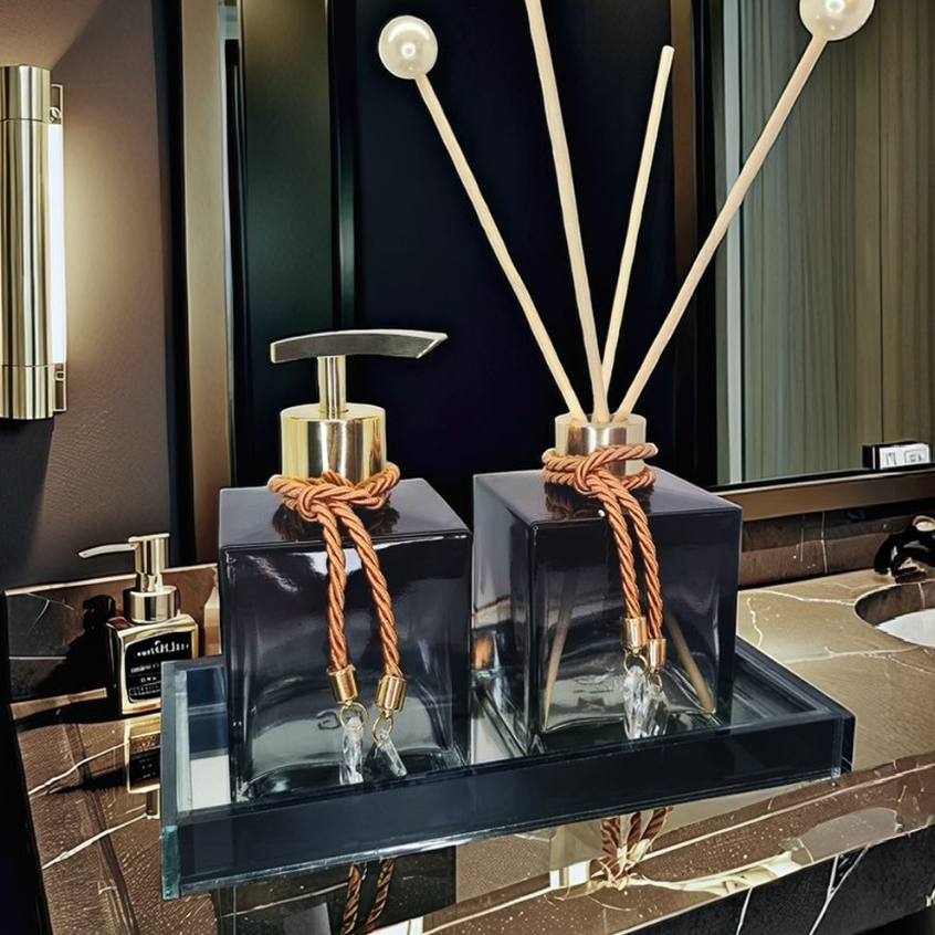 Imagem do produto Kit Lavabo Vidro Luxo Com Bandeja Branco Vidro Ambar Banheiro Aroma Difusor Preto Degrade C/ Dourado