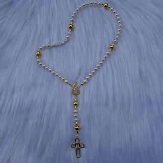 Terço Branco Perolado e Dourado Personalizado com Nome – Nossa Senhora