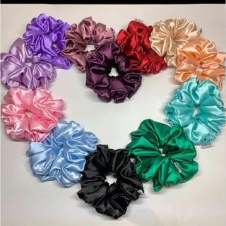 Kit 10/20/30 Scrunchie Cetim Xuxinha de cetim Xuxa Rabicó de Cabelo Brindes Mimo Cliente