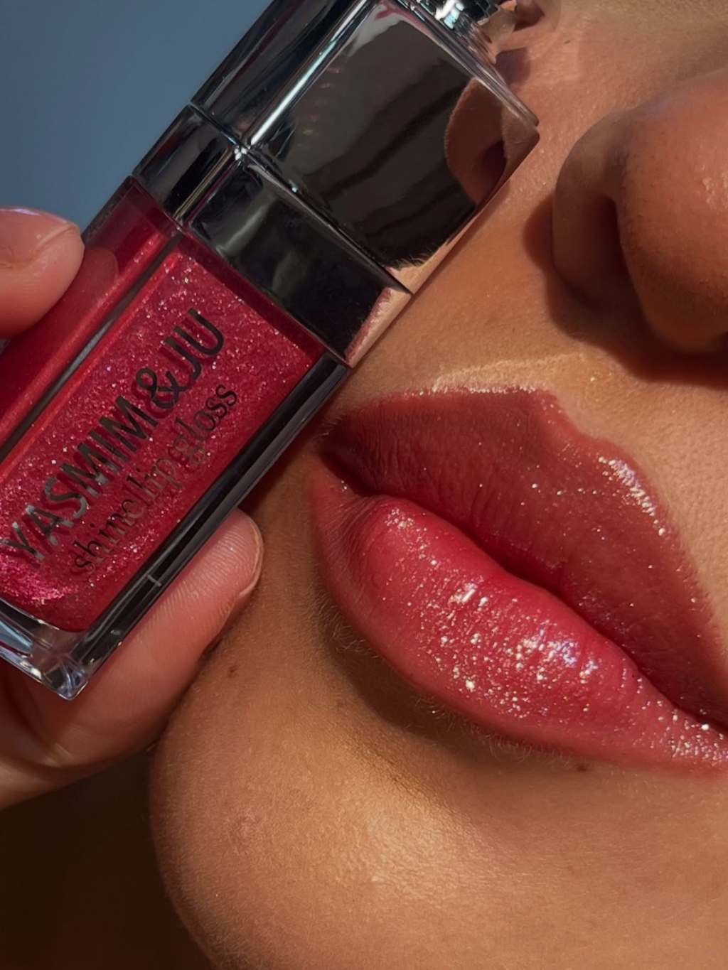 Lip Gloss com Brilho Nude Sweet Yasmim e Ju - InspiraçãLabialo