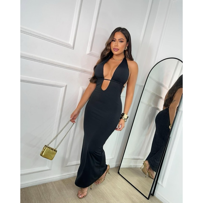 Vestido Longo Preto Justo com Decote Profundo e Costas Nuas