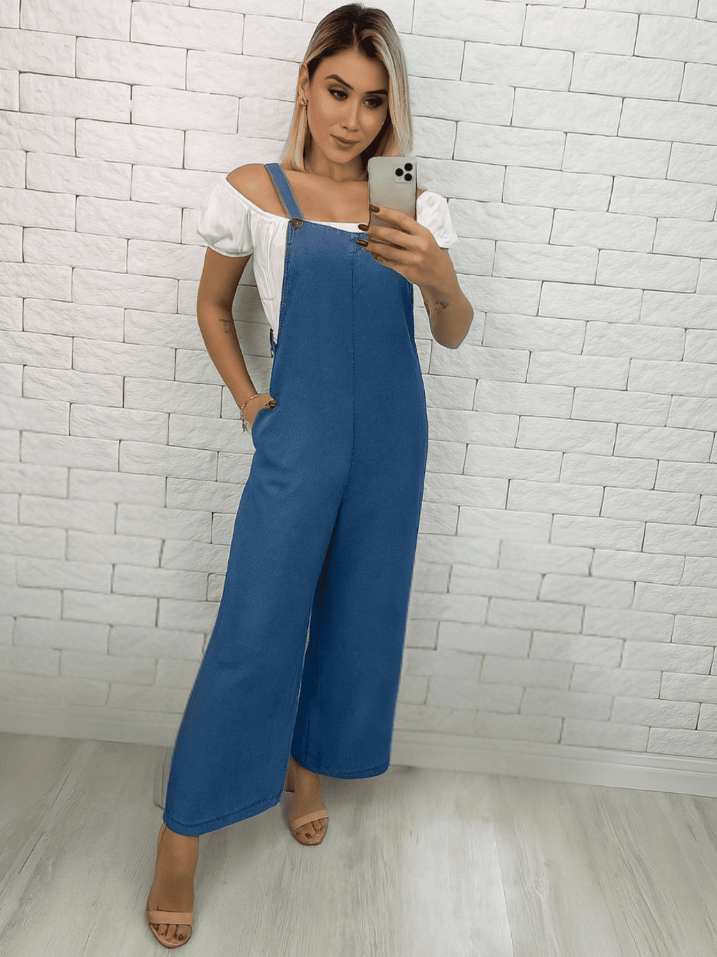 Macacão Feminino Jardineira Jeans Casual Calça Pantalona Soltinha