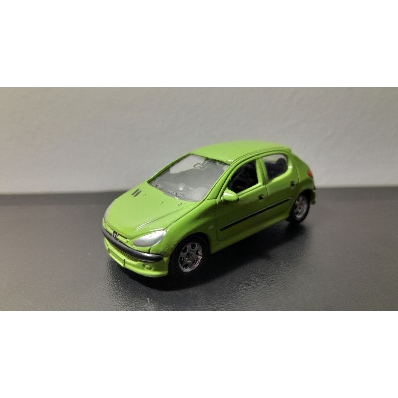 Miniature WELLY 1/18 Peugeot 206 CC - Bleue - Défectueuse, à Vendre Pour Pièces - Voir Description