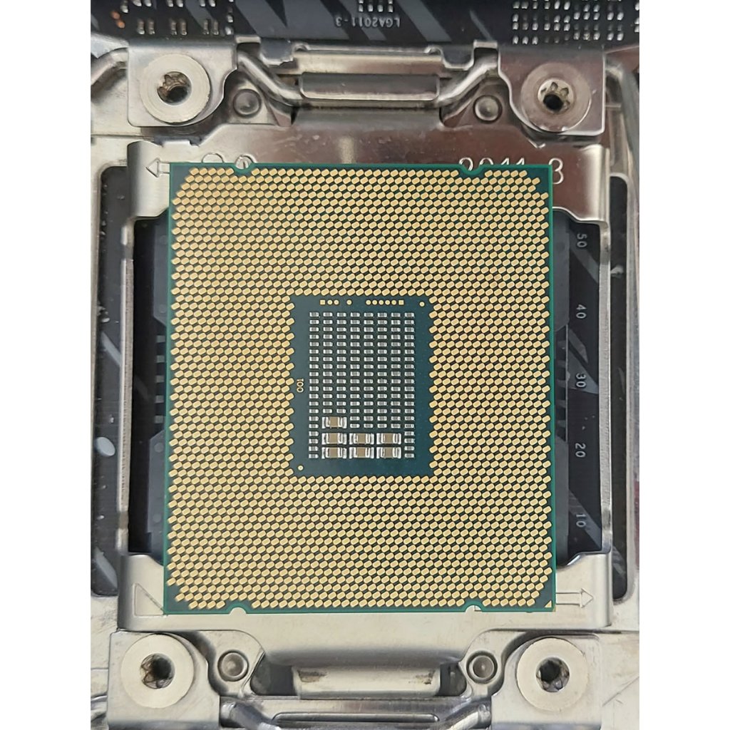 Processador Intel Xeon E5 2697 V4 18c/36t Lga-2011 2.30/3.60Ghz