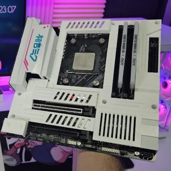 Cobertura para Placa Mãe B550M AORUS ELITE e TUF GAMING B650M-E WIFI
